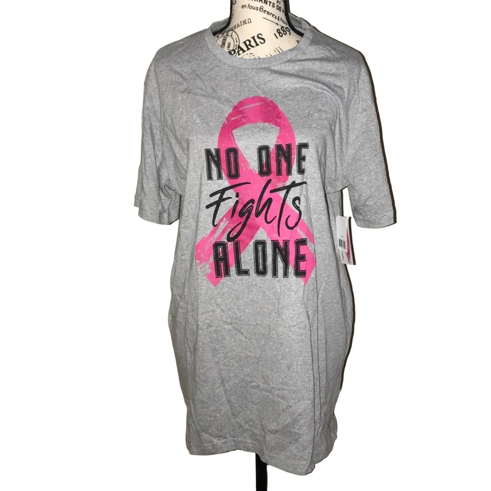 BREAST CANCER AWARENESS GRAY & PINK "NO ONE FIGHTS ALONE" TEE MEDIUM